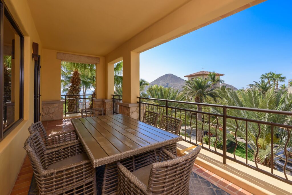Dining outdoors, Residence 5-205, Hacienda Beach Club